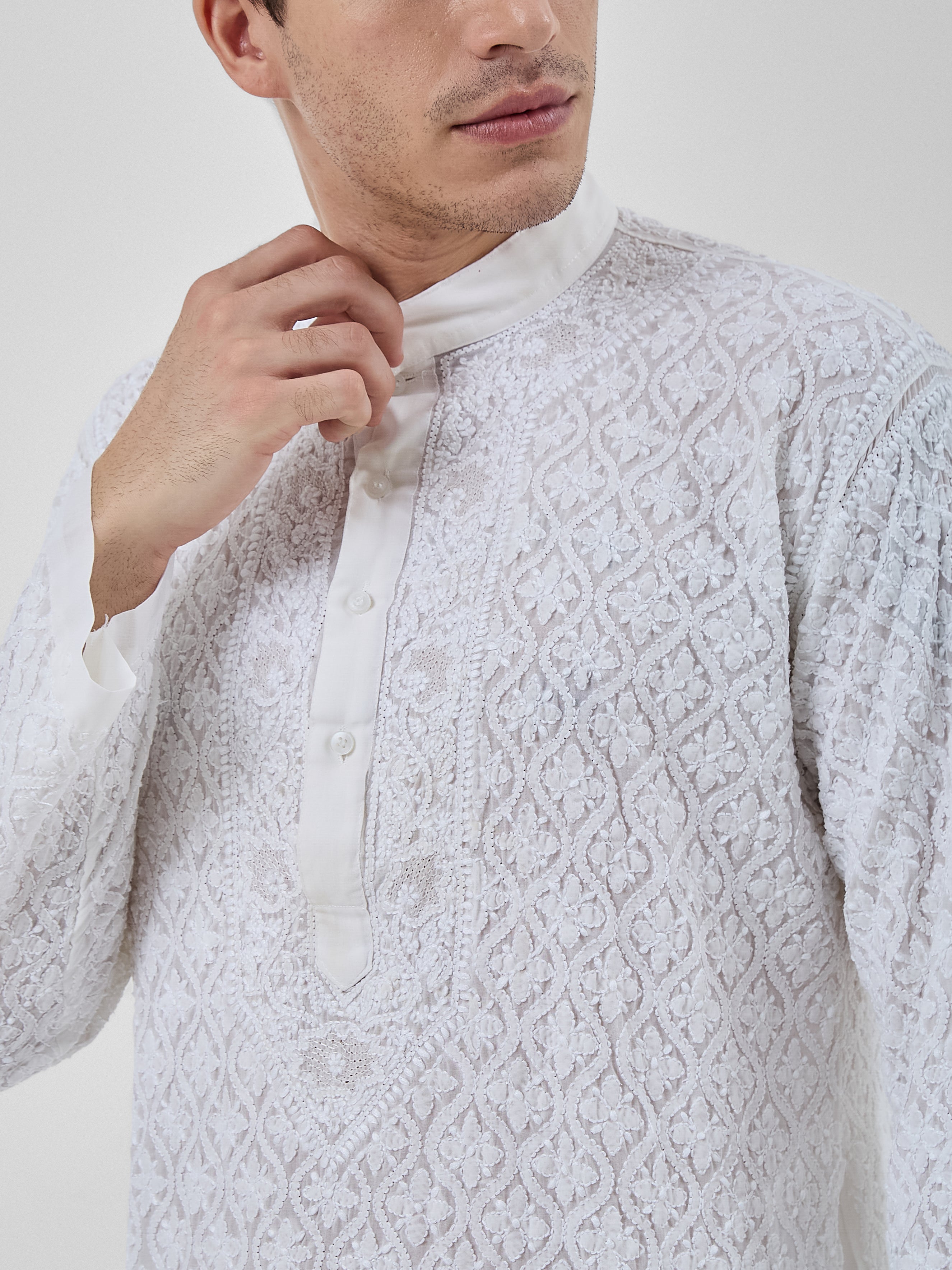 The Idris Signature Chikankari Kurta Ensemble – Pearl White