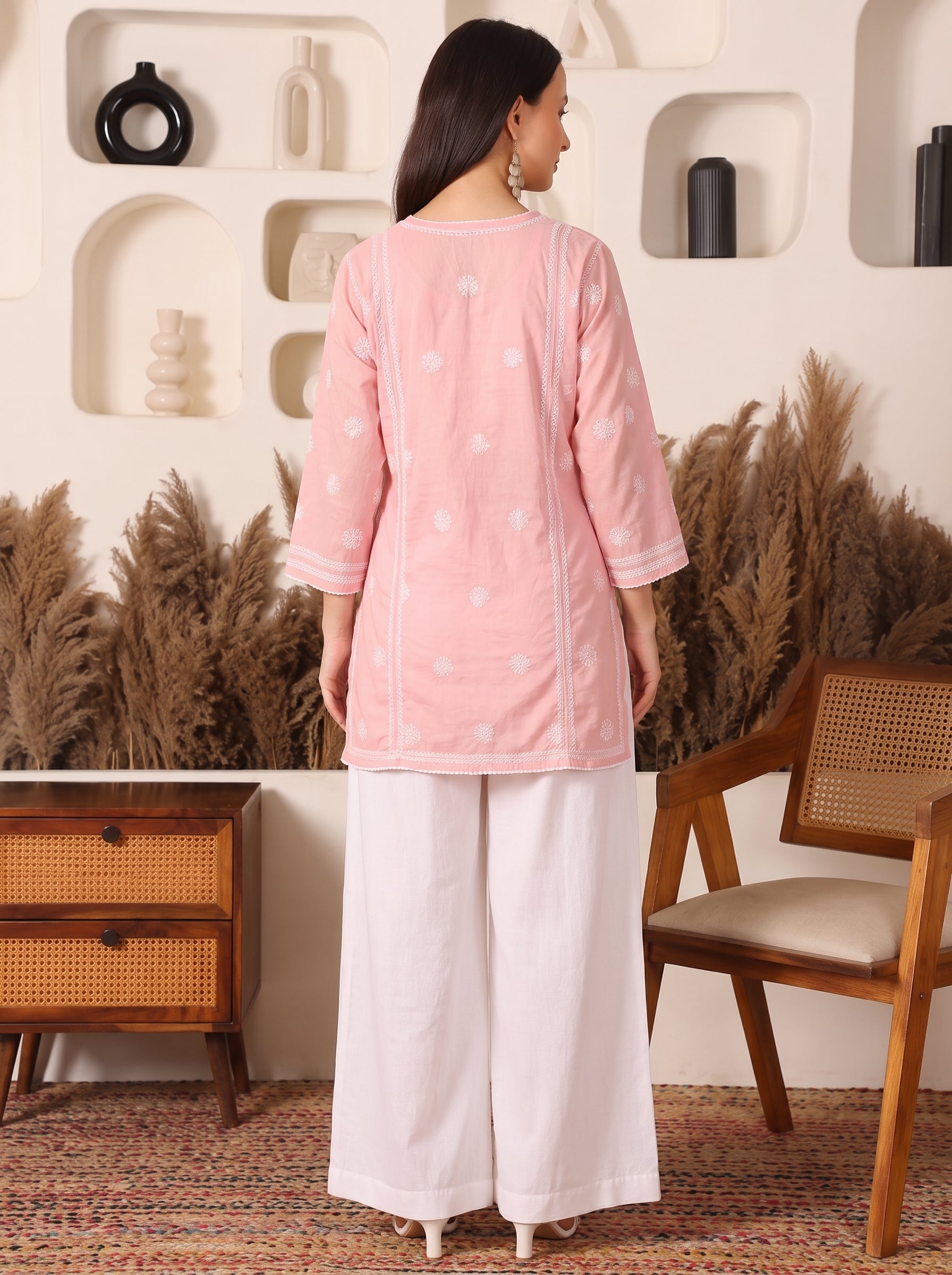 Raunaq Cotton Pink Chikankari Kurta